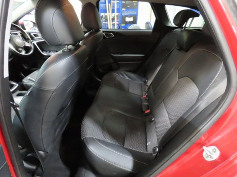 Kia Ceed 1.6 CRDi 3 Sportswagon Euro 6 (s/s) 5dr 8