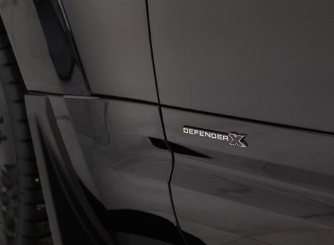 Land Rover Defender X 23