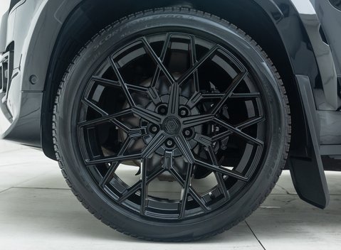 Land Rover Defender 90 V8 P525 URBAN 29