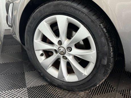 Vauxhall Corsa 1.4 16V Active Hatchback 5dr Petrol Manual Euro 5 (A/C) (100 ps) 17