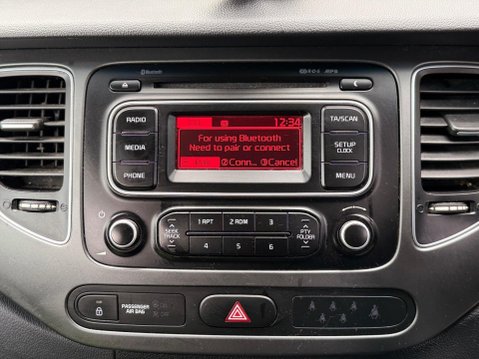 Kia Carens 1.7 CRDi SR7 Euro 6 (s/s) 5dr 16