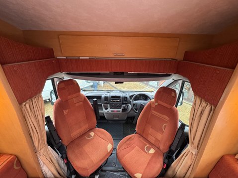 Elddis Autoquest 115 LOW PROFILE 2 BERTH COACH BUILT 15