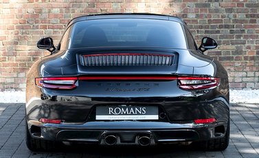 Porsche 911 (991.2) Targa 4 GTS 7