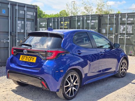 Toyota Yaris 1.5 VVT-h Dynamic Hatchback 5dr Petrol Hybrid E-CVT Euro 6 (s/s) (116 ps) 29
