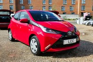 Toyota Aygo 1.0 VVT-I X-PLAY FULL SERVICE HISTORY! 9 SERVICES! BLUETOOTH! 9
