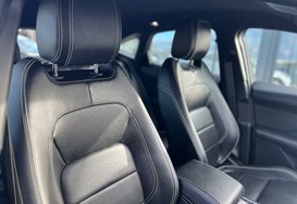 Jaguar E-Pace R-DYNAMIC SE 15