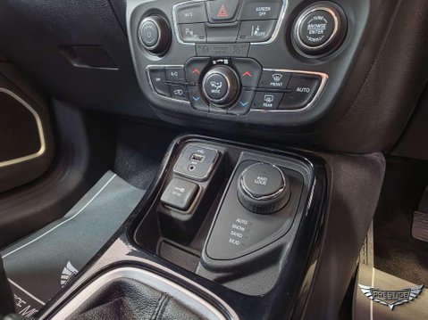 Jeep Compass 2.0 MultiJetII Night Eagle 4WD Euro 6 (s/s) 5dr 34