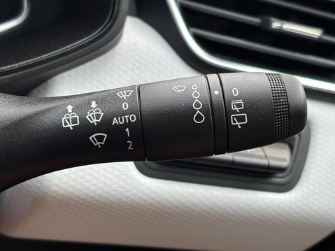 Renault Clio TECHNO TCE 25