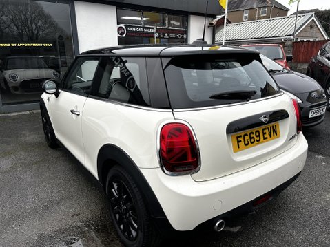 Mini Hatch COOPER CLASSIC 6