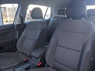 Volkswagen Golf SE NAVIGATION TDI BLUEMOTION TECHNOLOGY DSG 15