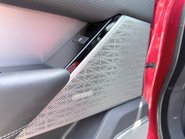 Land Rover Range Rover Velar 2.0 R-DYNAMIC SE 15