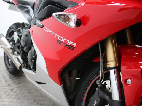 Triumph Daytona 675 DAYTONA 675 ABS 23
