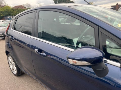 Ford Fiesta 1.4 Titanium 5dr 14