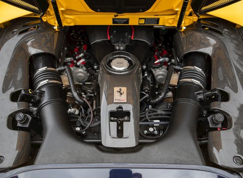 Ferrari 488 Pista Spider 37