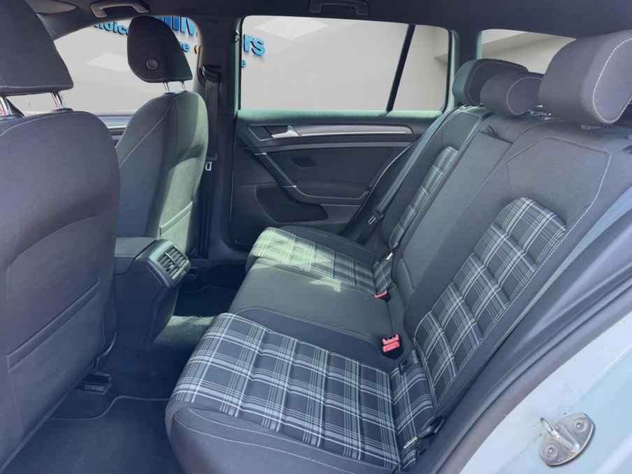 2018 Volkswagen Golf — image 42