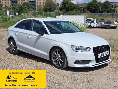 2015 2015 (15) Audi A3 1.4 TFSI CoD S line Saloon 4dr Petrol S Tronic Euro 6 (s/s) (140 ps) photo