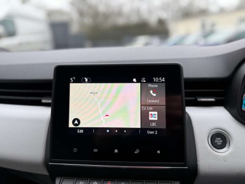 Renault Clio 1.6 Clio Techno E-Tech HEV Auto 5dr 77