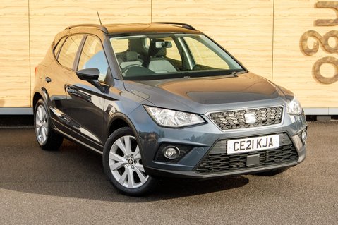 SEAT Arona TSI SE TECHNOLOGY 1