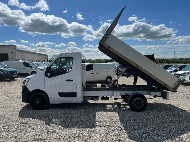 Renault Master Tipper MWB L2 (SOLD) (CAT N Insurance Loss) Business M135 EURO 6 NO VAT 1