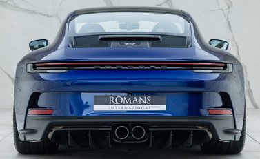 Porsche 911 GT3 Touring (992) 5