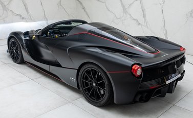 Ferrari LaFerrari Aperta 19