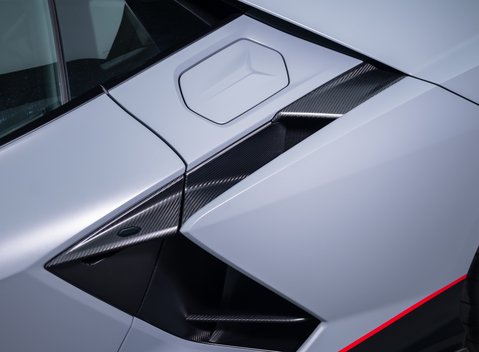 Lamborghini Revuelto 40