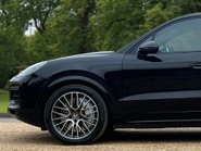 Porsche Cayenne V8 TURBO TIPTRONIC 10