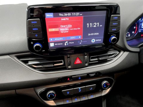 Hyundai i30 1.0 T-GDi MHEV SE Connect Hatchback 5dr Petrol Hybrid DCT Euro 6 (s/s) (120 16