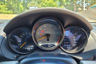 Porsche Cayman GT4 32