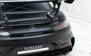 Mercedes-Benz Amg GT Black Series 21