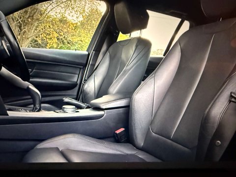 BMW 3 Series 3.0 330d xDrive M Sport Auto 4WD 5dr 8