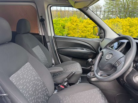 Vauxhall Combo 1.2 Combo 2300 CDTi S/S 17