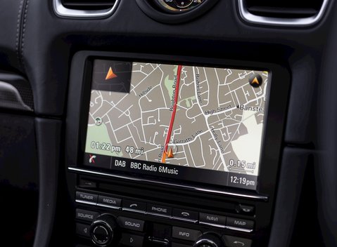 Porsche Cayman GT4 18