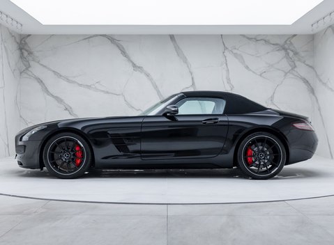 Mercedes-Benz SLS AMG ROADSTER 7