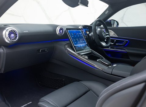 Mercedes-Benz Amg GT 63 PREMIUM + 15