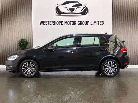 Volkswagen Golf 1.0 TSI BlueMotion Tech SE Nav Euro 6 (s/s) 5dr 17