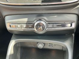 Volvo XC40 2.0 XC40 Inscription Pro T4 Auto 5dr 47
