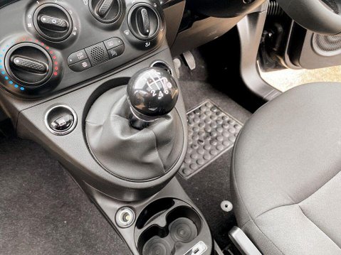Fiat 500 1.0 MHEV Hatchback 3dr Petrol Manual Euro 6 (s/s) (70 bhp) Air Con - Alloys 17