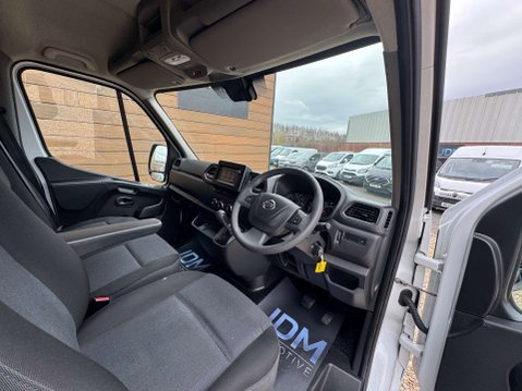 Nissan NV400 2.3 NV400 Tekna dCi 24