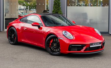 Porsche 911 Carrera 4 GTS (992) 2