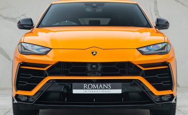 Lamborghini Urus 25