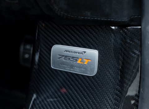 McLaren 765LT Spider 32