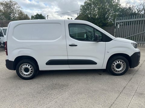 Peugeot Partner BLUEHDI PROFESSIONAL PREMIUM PLUS L1 6