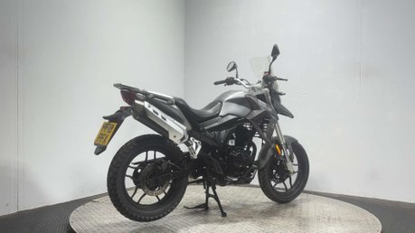 Sinnis Terrain 125 2018 ONLY 11K NEW MOT SERVICED ADVENTURE BIKE 125CC LEARNER 2