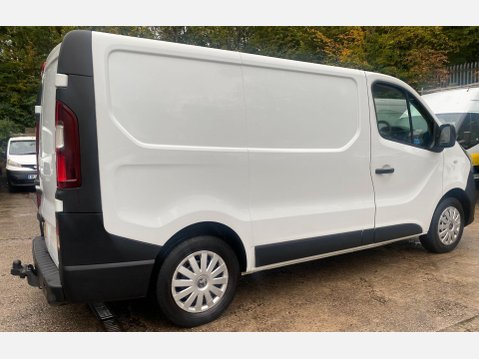 Vauxhall Vivaro 1.6 CDTi 2700 L1 H1 Euro 6 5dr 9