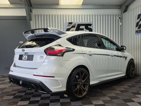 Ford Focus 2.3T EcoBoost RS Hatchback 5dr Petrol Manual AWD Euro 6 (s/s) (350 ps) 37