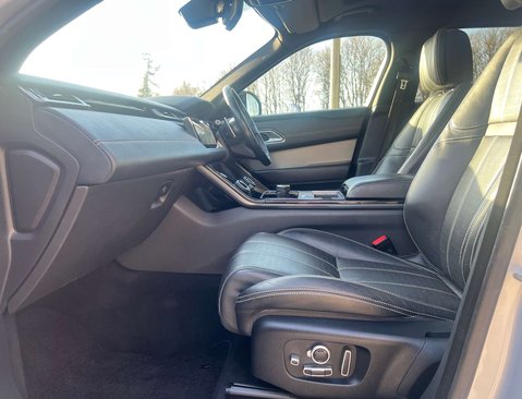 Land Rover Range Rover Velar 3.0 Range Rover Velar R-Dynamic HSE D300 Auto 4WD 5dr 29