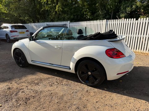 Volkswagen Beetle SPORT TDI BLUEMOTION TECHNOLOGY DSG 4