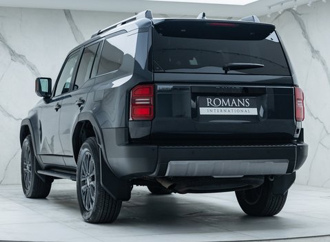 Toyota Land Cruiser Invincible 10