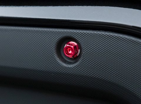 Land Rover Defender 110 V8 P525 URBAN XRS 31